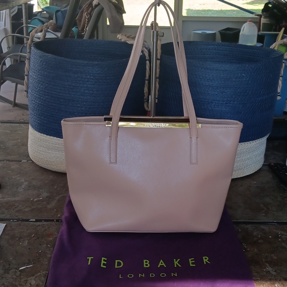 TED BAKER SAFFIANO LEATHER BEIGE TOTE - Picture 1 of 14